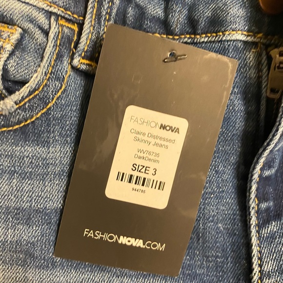 Fashion Nova Jeans - Picture 9 of 9